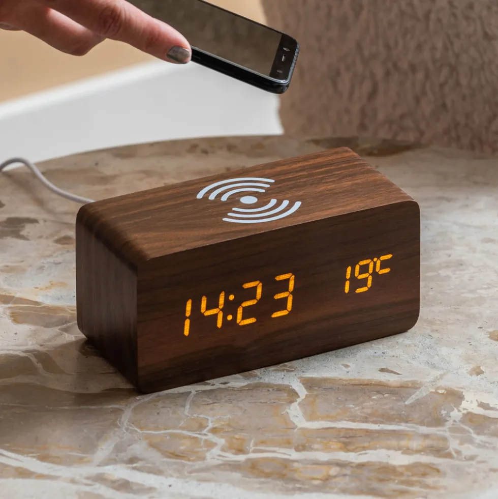 BLOCK Réveil en bois avec chargeur téléphone