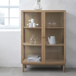 CAHIR Vitrine 2 portes en verre trempé et bois H140cm