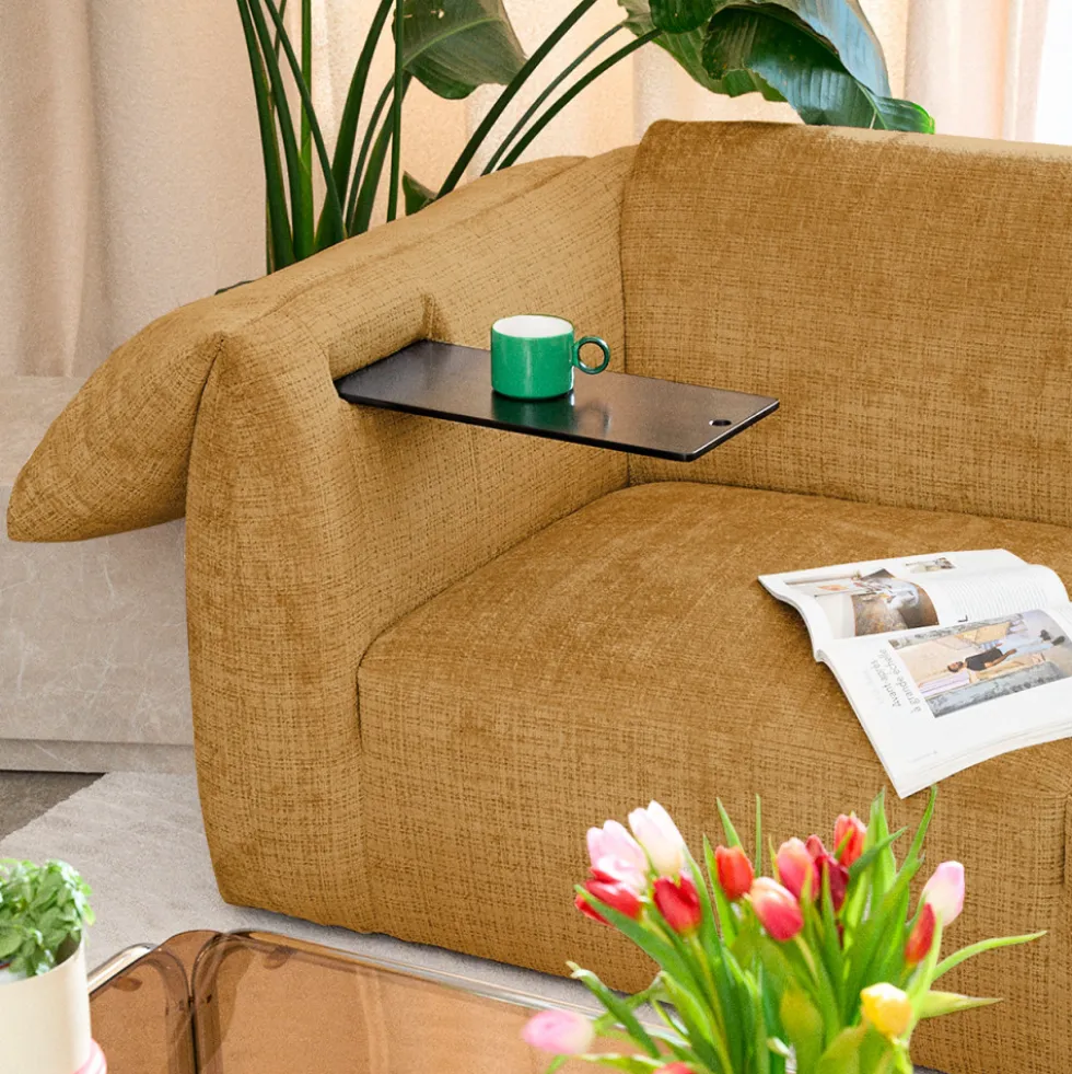 LOGAN Canapé 3 places accoudoirs relevables avec tablette en tissu chenille