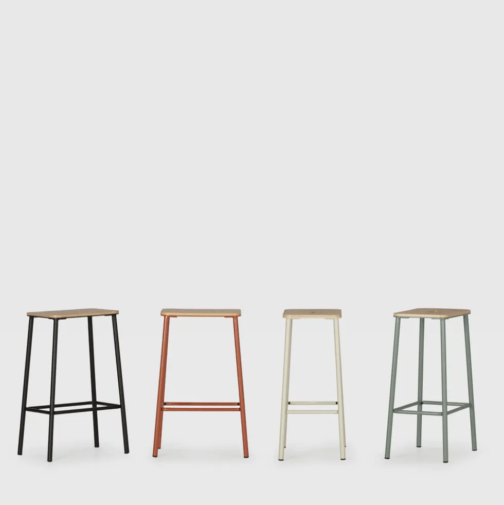 NOKI Lot de 2 tabourets de bar en bois et métal H65cm