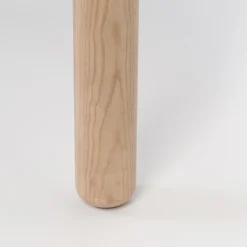 STORM Table à manger 8 personnes aux bords arrondis en bois