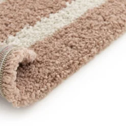 VICTORIA I Tapis contemporain à motif géométrique